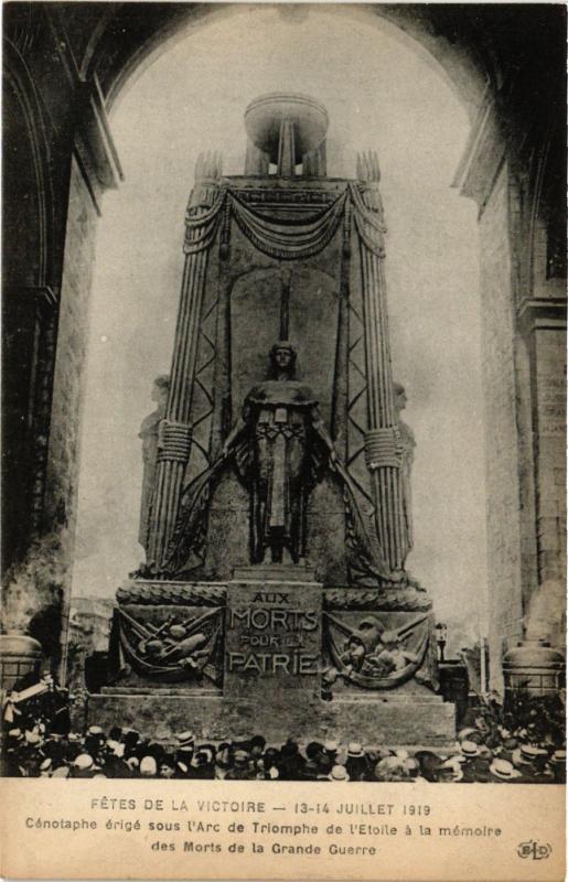 CPA MILITAIRE Cénotaphe érigé l'Arc de Triomphe de l'Etoile (315412)