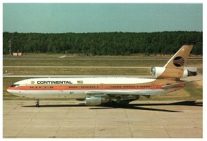 Continental Airlines McDonnell Douglas DC-10 at Houston Airport Postcard