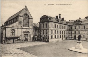 CPA BERNAY Place de l'Hotel de Ville (1149197)