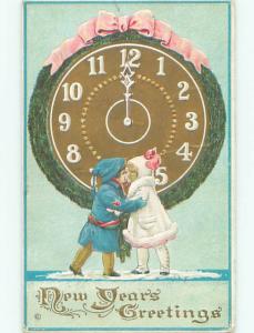 Pre-Linen new year CUTE GIRL KISSES BOY WHEN CLOCK IS AT MIDNIGHT k5336