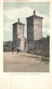 Vintage Postcard Old City Gate Historical Landmark St. Augustine Florida FL