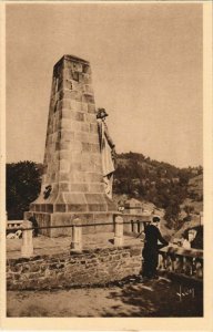 CPA Tulle Le monument aux Morts FRANCE (1051399)