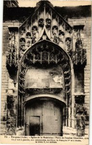 CPA Troyes- Eglise de la Madeleine, Porte de l'ancien Cimetiere FRANCE (1007727)