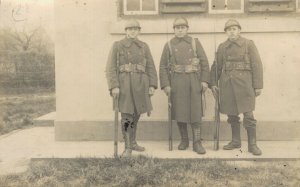 Military Belgian Army Three Soldiers With Their Gun WW1 Vintage RPPC 07.69