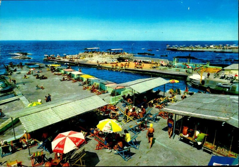 CI01340 lebanon beirut beach modern beach umbrellas mediteraneean sea 