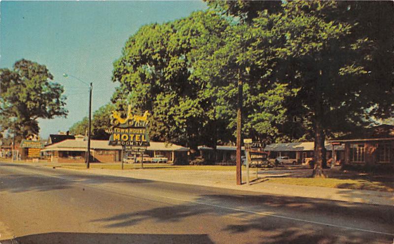 Town House Motel Glennville Georgia postcard