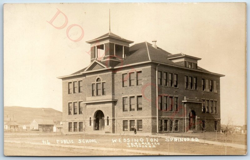 c1900s Wessington Springs, SD RPPC Public School Real Photo Postcard C Slack A84