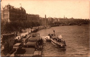 England The Victoria Embankment London Vintage Postcard C014