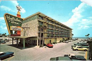 Postcard HOTEL SCENE Daytona Beah Florida FL AJ0999