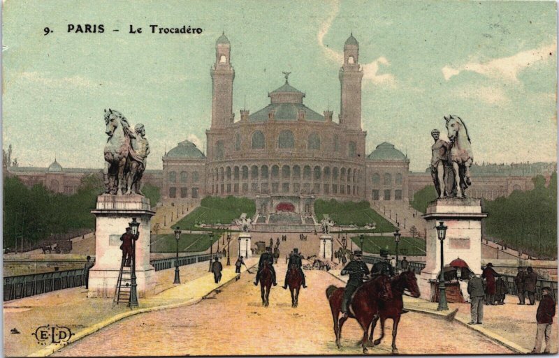 France Paris le Trocadéro Vintage Postcard C087