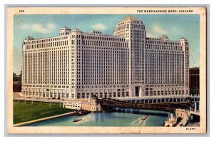 Postcard IL The Merchandise Mart Chicago Illinois