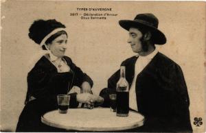 CPA Types d'Auvergne - Declaration d'Amour Doux Serments (240266)