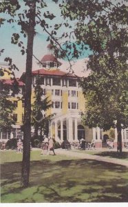 North Carolina Pinehurst Green Lawns And Trees Surround The Carolina Albertype