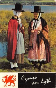 US53 UK real photo Wales traditional Welsh costume folklore