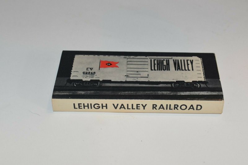 6 Lehigh Valley Railroad 20 Strike Matchbooks with Original Box