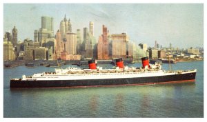 R M S Queen Mary , Cunard Lines entering New York City Harbor