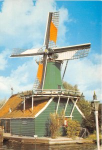 US22 Netherlands Holland Zaandam windmill De Huisman moulin a vent