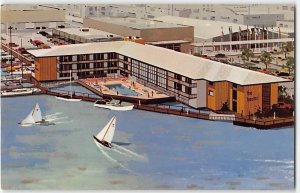 Oakland, CA BOATEL MOTOR LODGE Jack London Square Alameda 1960s Vintage Postcard
