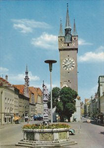 Germany Straubing an der Donau Tiburtiusbrunnen und Stadtturm