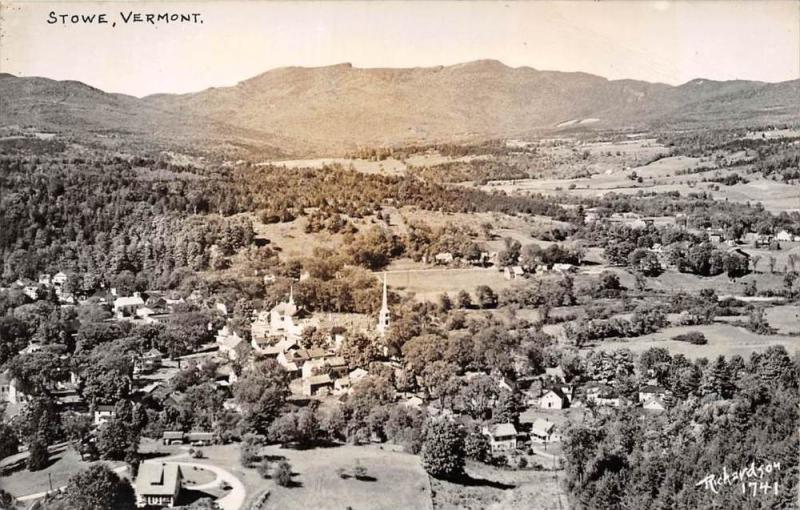 Vermont  Stowe   Aerial View of Stowe Real Photo