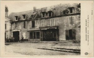 CPA Vic-sur-Aisne - Place de la Mairie - Ruines (1062429)