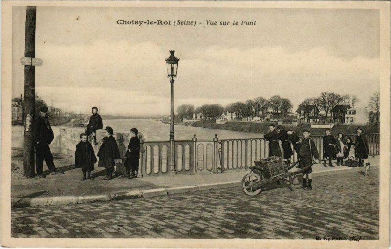 CPA CHOISY-le-ROI Vue sur le Pont (65600)