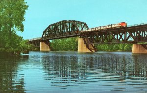 12281 Santa Fe Super Chief, Illinois River Bridge, Chillicothe