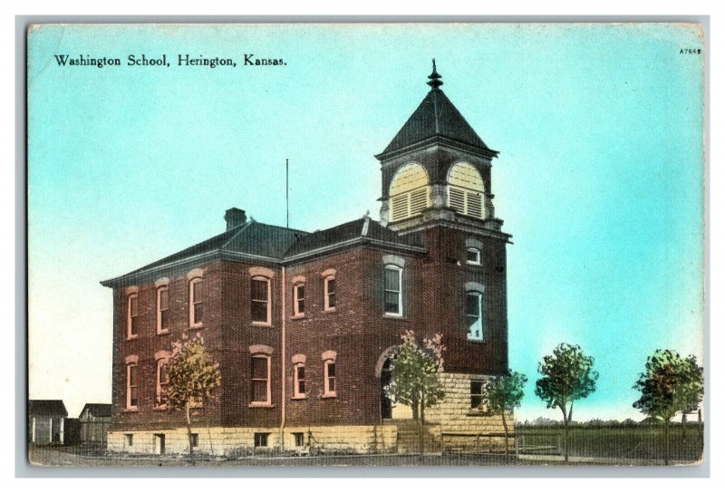 Postcard Washington School Herington Kansas Vintage Standard View Card 