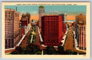 Grand Circus Park, Washington Blvd, Statler Hotel Detroit MI 1946 Linen Postcard