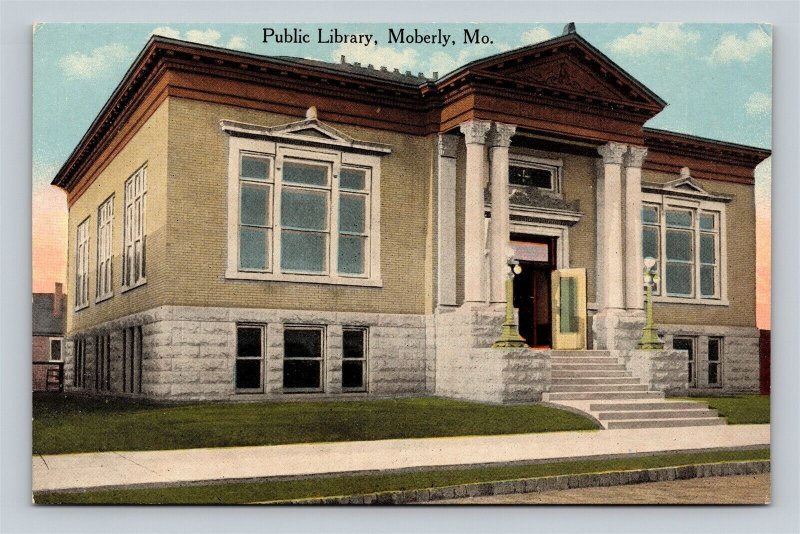 Moberly MO Missouri Public Library Postcard