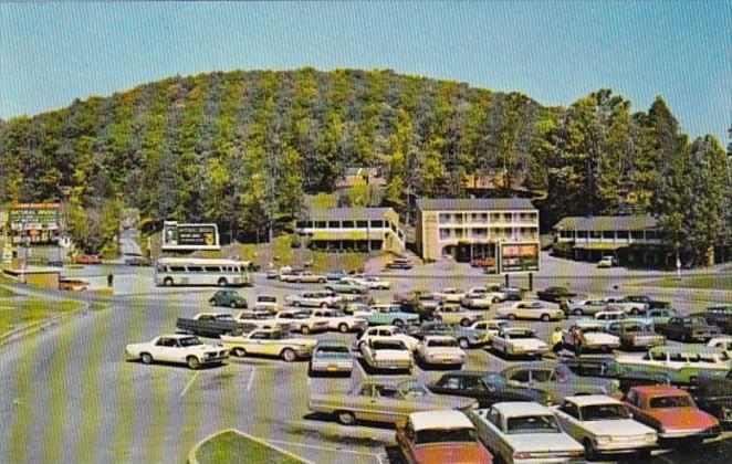 Virginia Natural Bridge Cars and Buses In Parking Area