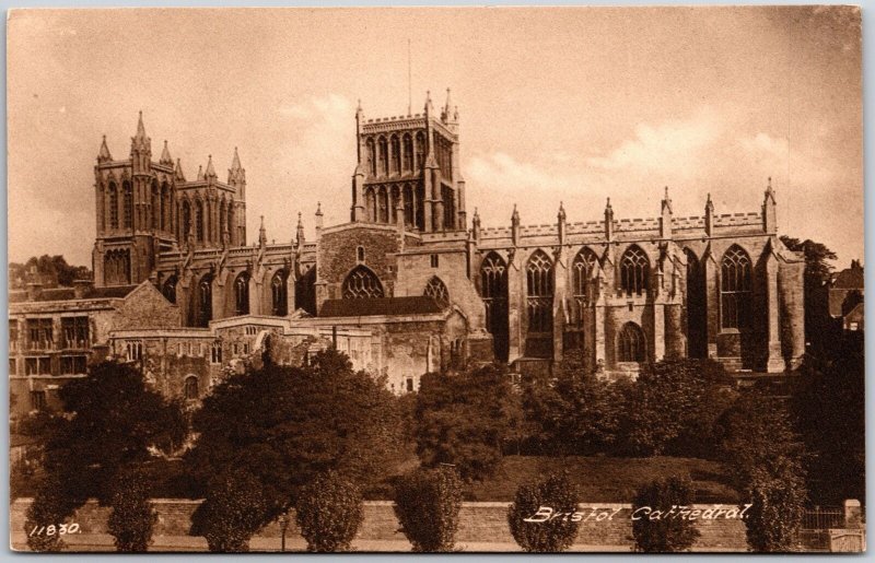 Bristol Cathedral Church Of The Holy And Undivided Trinity England Postcard