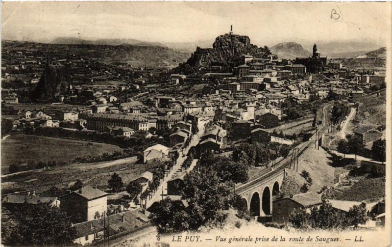 CPA Le PUY - Vue générale prise de la route de Saugues (588493)