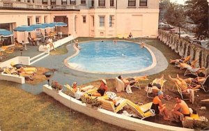 Outdoor Swimming Pool in Boston, Massachusetts Somerset Hotel.
