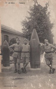 FRANCE SOLDIERS SHELLS ARSENAL WW1 MILITARY POSTCARD (c. 1917)