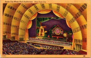 Radio City Music Hall Audirotium New York City NY Linen Postcard UNP VTG Unused 