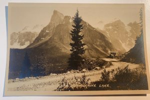 20s Auto Road Moraine Lake Banff Alberta Canada Byron Harmon Photo Postcard RPPC