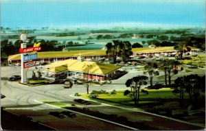 Postcard Albert Pick Motel in Terre Haute, Indiana~1484