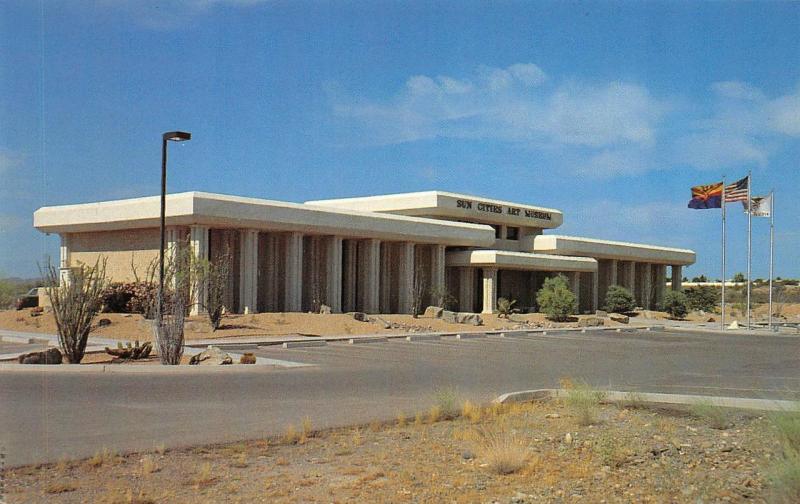 SUN CITY, AZ Arizona    SUN CITIES ART MUSEUM     c1980's Chrome Postcard