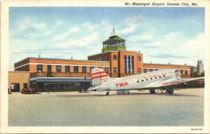 Postcard MO Kansas City Municipal Airport TWA The Lindbergh Line Plane 1939 V202