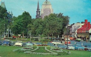 Canada Quebec City The Place d'Armes Vintage Postcard 07.55