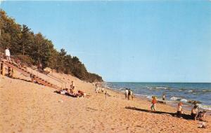 MUSKEGON COUNTY  MICHIGAN PIONEER PARK~LAKE MICHIGAN~SANDY BEACH POSTCARD 1961