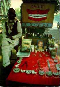 Pakistan Karachi Dentist 1989