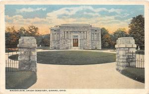 F28/ Girard Ohio Postcard 1920 Mausoleum Union Cemtery