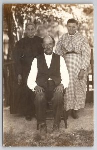 RPPC Elderly Woman And Her Old Children Gentleman Lady Photo Postcard U29