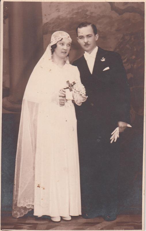 VINTAGE MARRIAGE WEDDING REAL PHOTO POSTCARD 1936 HUNGARY