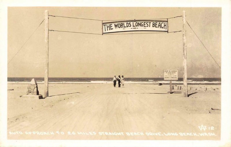 RPPC Auto Approach LONG BEACH, WA World's Longest Beach c1940s Vintage Postcard