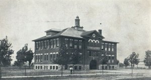 C.1905 City Schools Building in Gladwin,Michigan Cost $25,000  Postcard G2