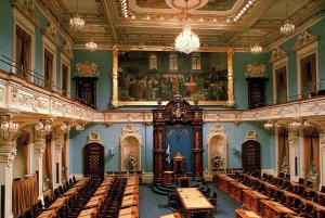 CONTINENTAL SIZE POSTCARD LEGISLATIVE HALL (BLUE) PARLIAMENT QUEBEC GOVERNMENT