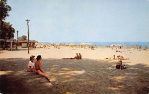 LPS63 LAKE ERIE Ohio Bathing Beach Postcard